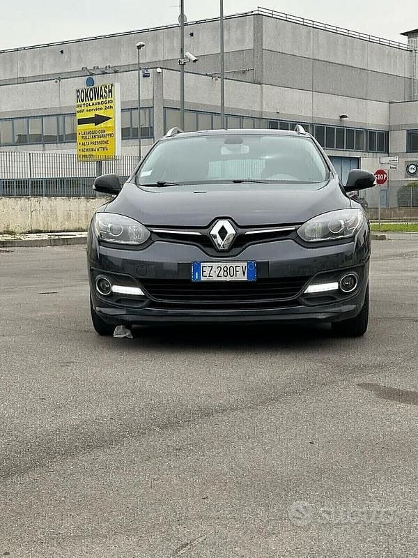 Usata Renault Mégane GrandTour LIMITED 110 CV (80 kW) 2015 Nero Station wagon