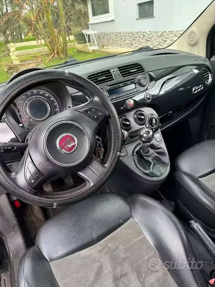 Begagnad Fiat 500 95 HK (69 kW) 2010 Svart Sedan