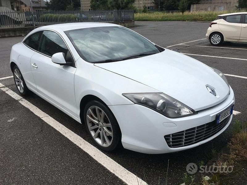 Usata Renault Laguna Coupé 150 CV (110 kW) 2011 Bianco Coupé
