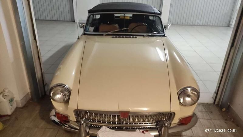 Usata MG B 95 CV (69 kW) 1968 Bianco Cabrio