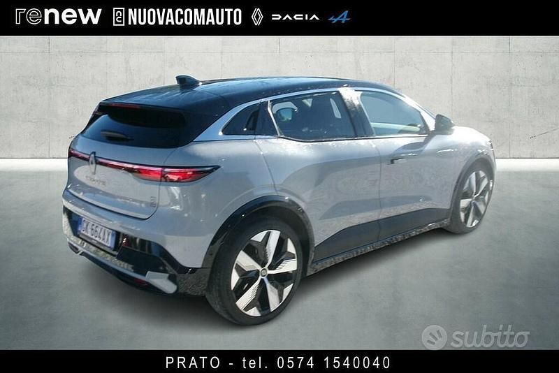Usata Renault Megane E-Tech Techno 160 kW (218 CV) 2022 Grigio Berlina