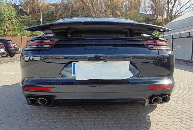 Usata Porsche Panamera 460 CV (338 kW) 2020 Blu/azzurro Berlina