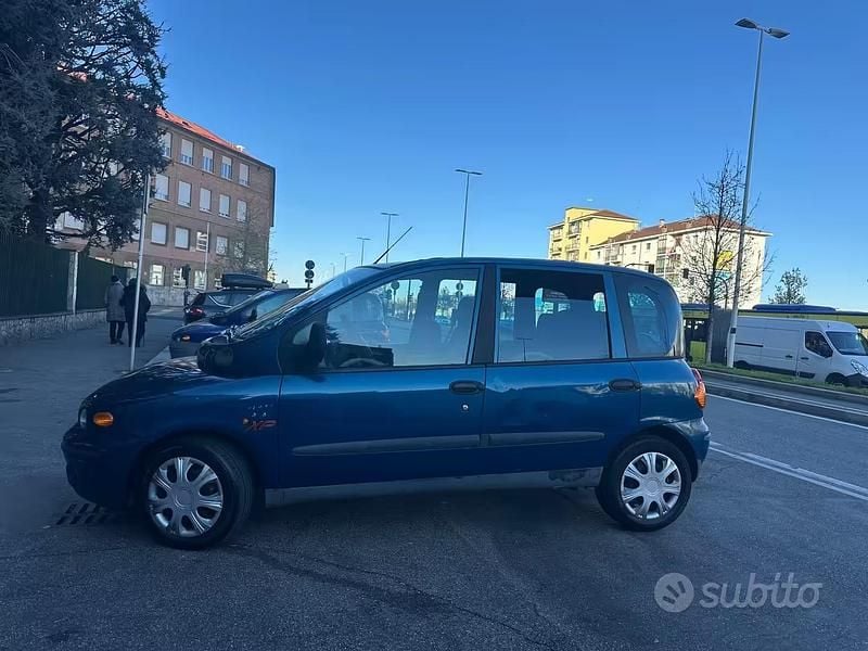 Usata Fiat Multipla 85 CV (62 kW) 2005 Blu Monovolume