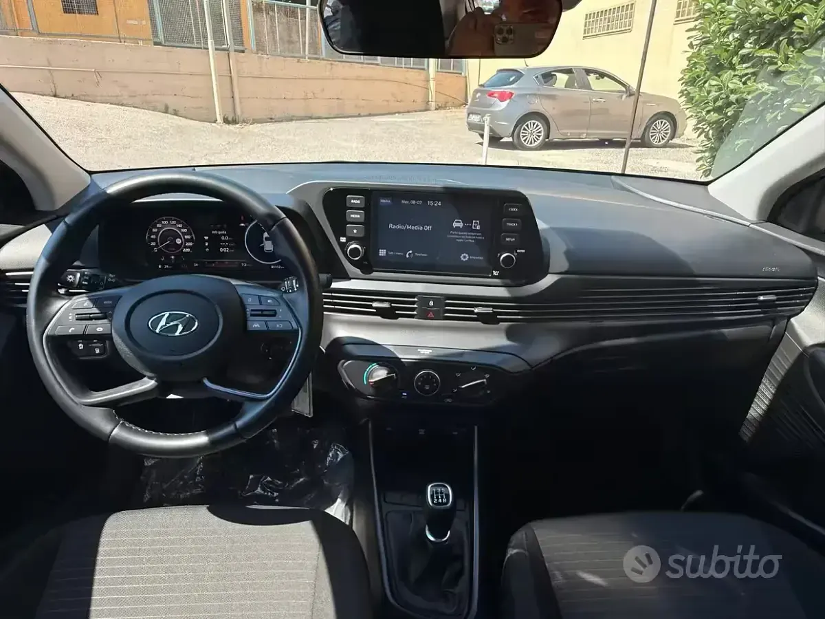 Usata Hyundai i20 84 CV (61 kW) 2023 Bluazzurro Utilitaria