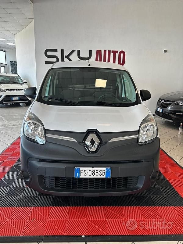 Bianco Usata 2018 Renault Kangoo Monovolume | 6990 € (Buon prezzo) - Immagine 1/4