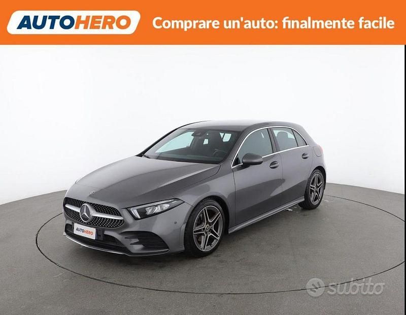 Usata Mercedes A180 Premium 115 CV (84 kW) 2019 Grigio Berlina
