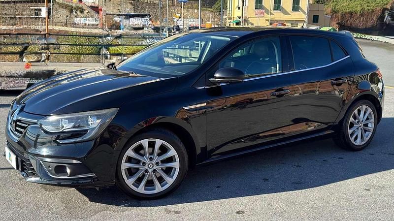 Usata Renault Mégane IV Intens 110 CV (80 kW) 2017 Nero Berlina