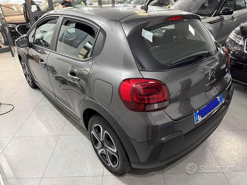 Usata Citroën C3 Shine 101 CV (74 kW) 2019 Grigio Utilitaria