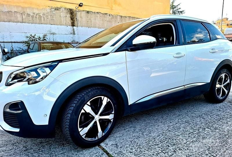 Usata Peugeot 3008 Allure 131 CV (96 kW) 2019 Bianco SUV