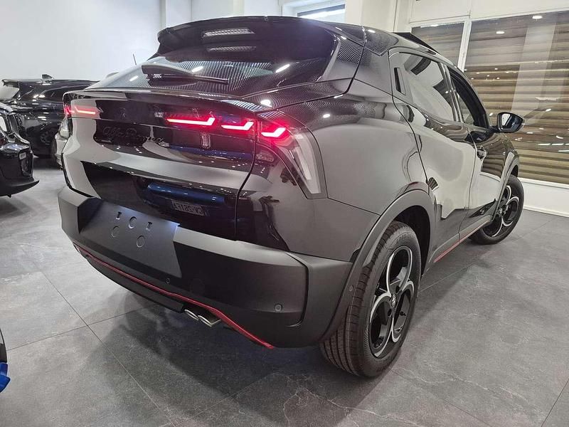 Nuova Alfa Romeo Junior Edizione Speciale 136 CV (100 kW) 2025 Nero alfa pastello SUV