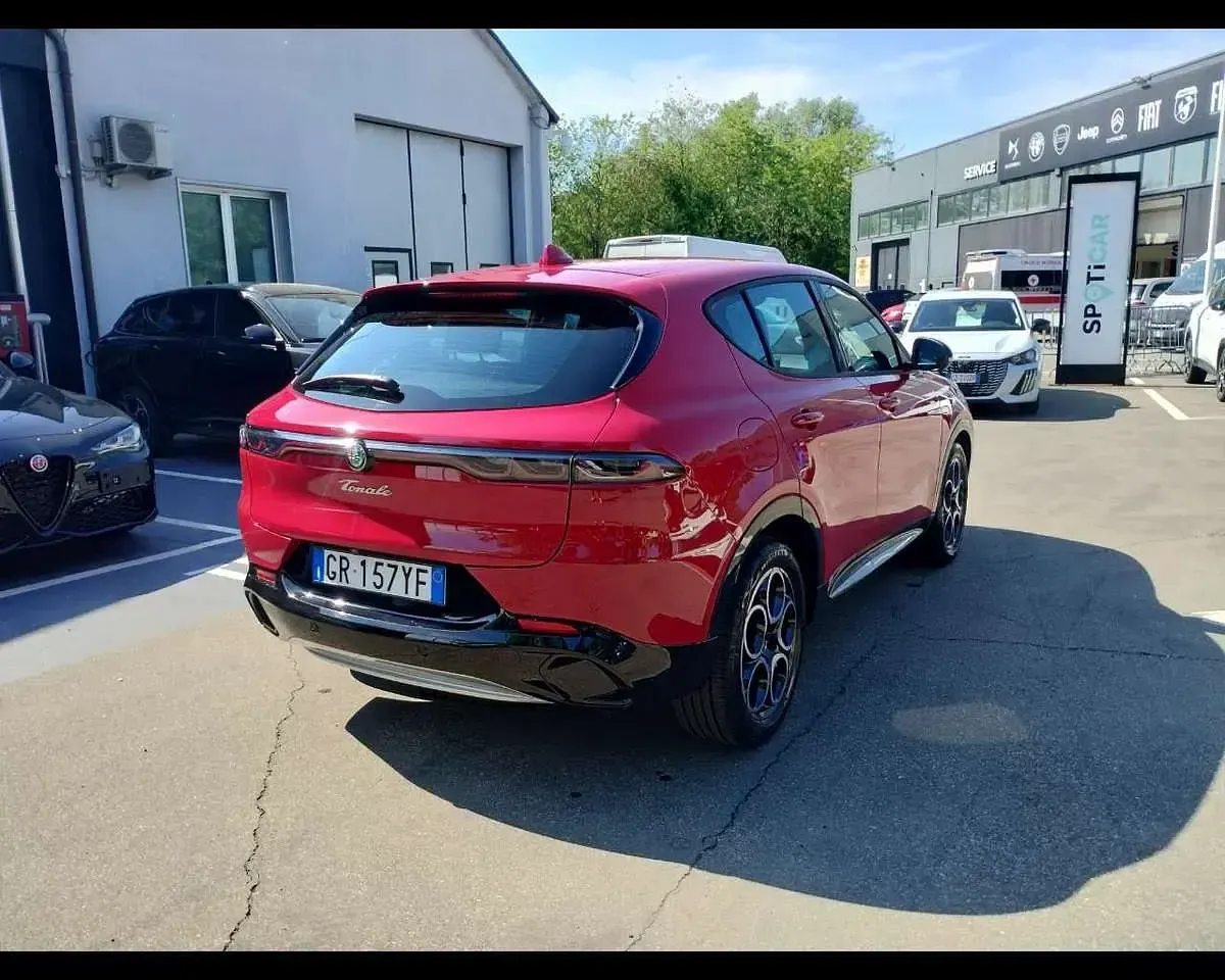 Usado Alfa Romeo Tonale Ti 131 CV (96 kW) 2024 Rojo SUV