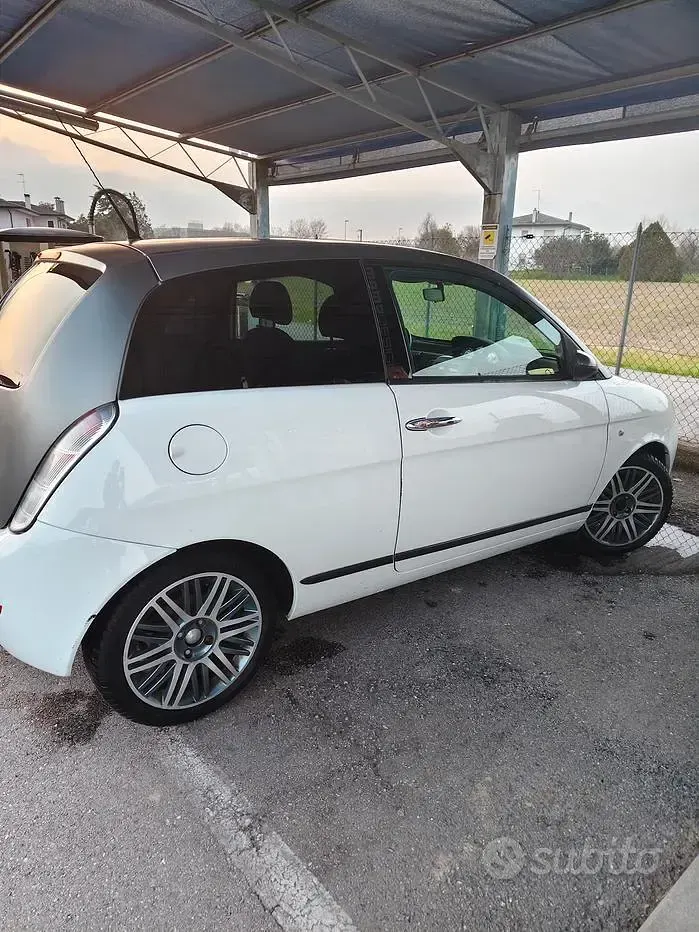Usata Lancia Ypsilon 77 CV (56 kW) 2007 Bianco Utilitaria