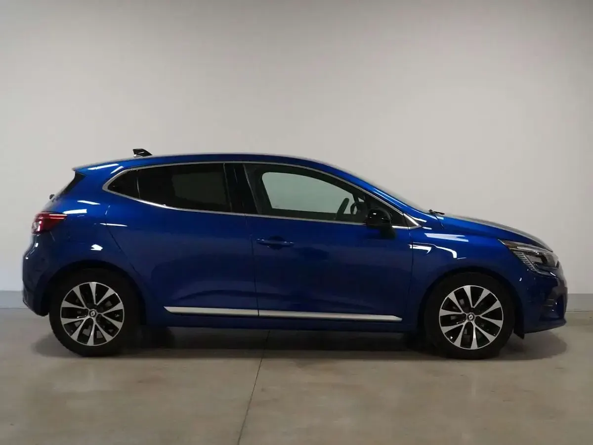 Usata Renault Clio V Techno 90 CV (66 kW) 2023 Blu/azzurro Berlina