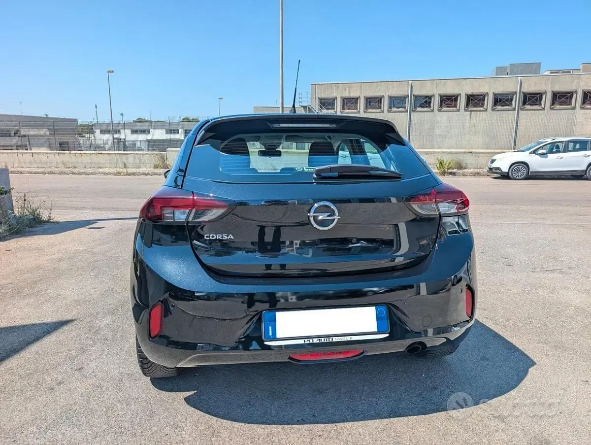 Usata Opel Corsa Edition 102 CV (75 kW) 2023 Nero Utilitaria
