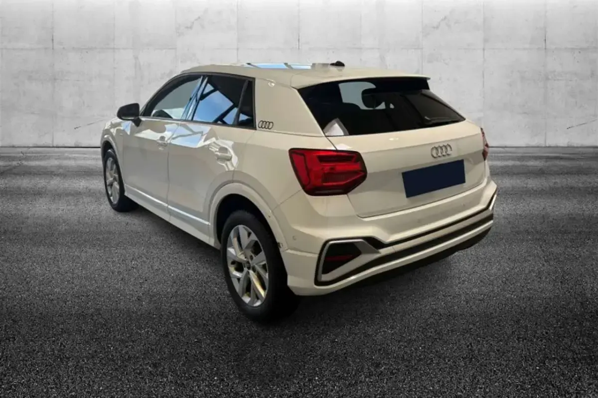 Usata Audi Q2 S-Line 150 CV (110 kW) 2023 Bianco SUV