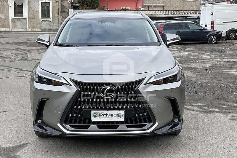 Usata Lexus NX350h 190 CV (139 kW) 2022 Altro Station wagon