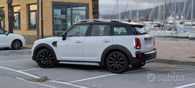 Usata Mini Cooper D Countryman Business 150 CV (110 kW) 2018 Bianco SUV