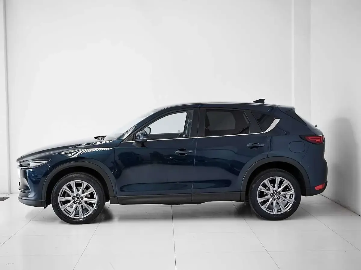 Usata Mazda CX-5 Exceed 150 CV (110 kW) 2019 Blue metallizzato SUV