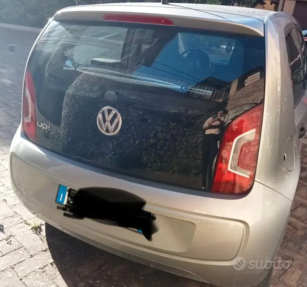 Usata VW up! 60 CV (44 kW) 2015 Grigio Utilitaria