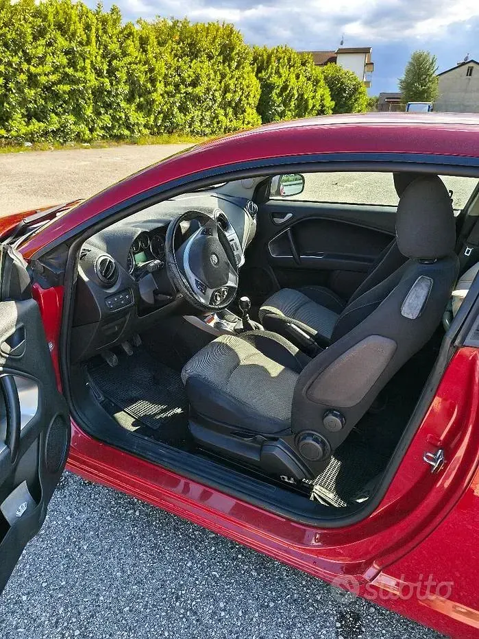 Usata Alfa Romeo MiTo Distinctive 95 CV (69 kW) 2011 Rosso Utilitaria