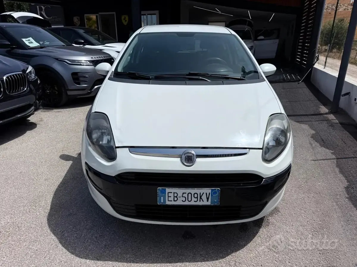 Usata Fiat Punto Evo Dynamic 69 CV (50 kW) 2011 Utilitaria
