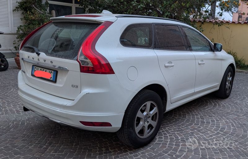 Usata Volvo XC60 Business Edition 163 CV (119 kW) 2014 Bianco SUV