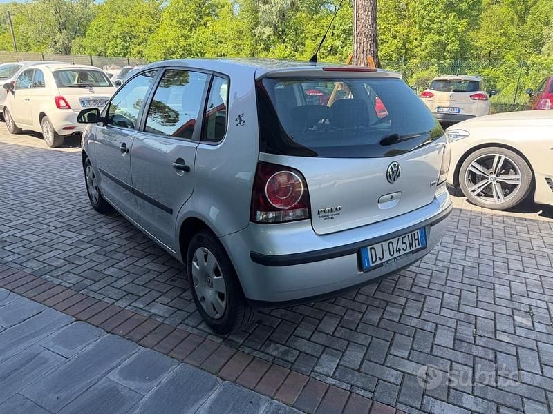 Usata VW Polo 69 CV (50 kW) 2007 Grigio Utilitaria
