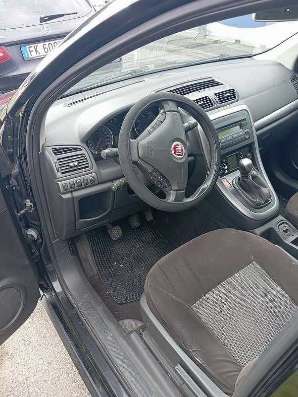 Usata Fiat Croma Dynamic 150 CV (110 kW) 2010 Nero Station wagon