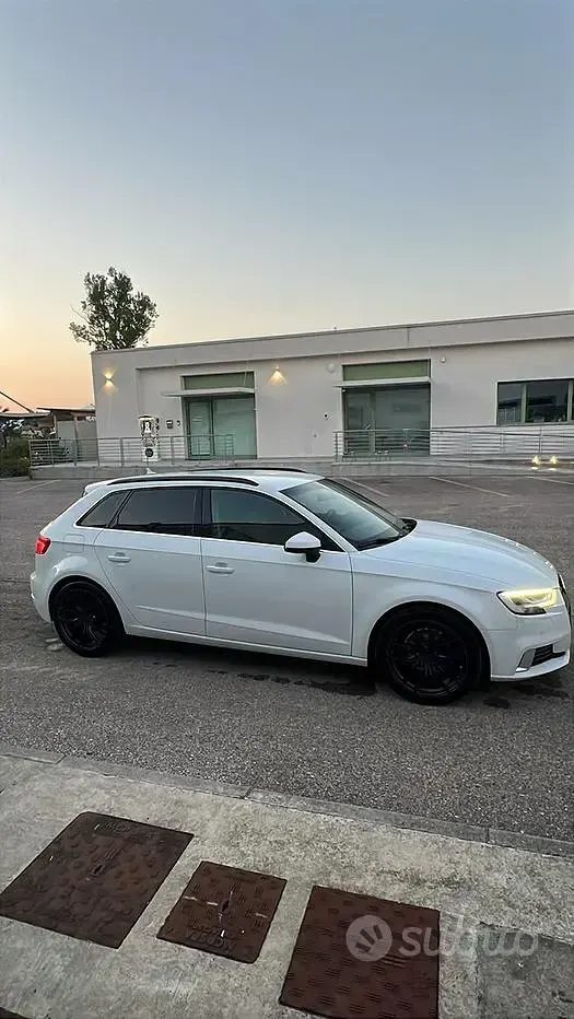 Usata Audi A3 Comfort 150 CV (110 kW) 2017 Grigio Berlina