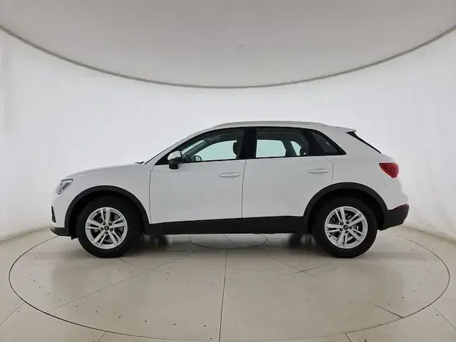Usata Audi Q3 Business 150 CV (110 kW) 2024 Bianco arkona SUV