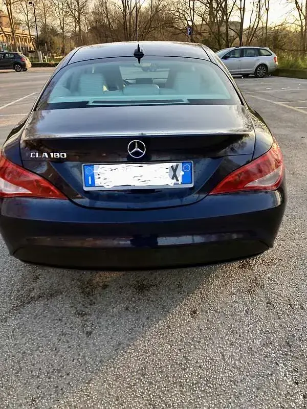 Usata Mercedes CLA180 Business 109 CV (80 kW) 2017 Berlina