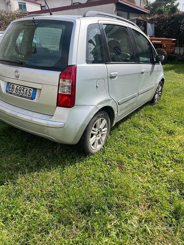 Usata Fiat Idea 95 CV (69 kW) 2010 Monovolume