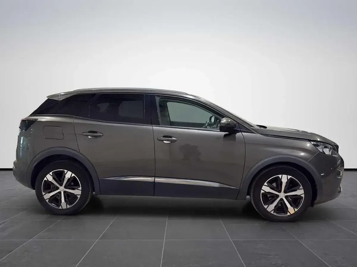 Occasion Peugeot 3008 Allure 120 ch (88 kW) 2017 Gris SUV