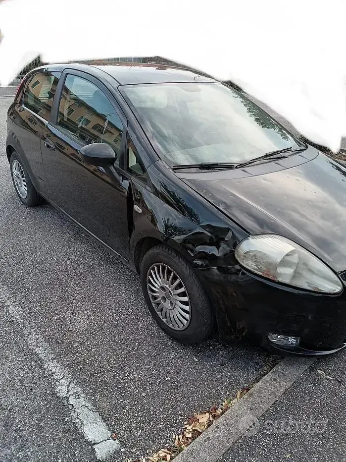 Usata Fiat Grande Punto 65 CV (47 kW) 2008 Nero Utilitaria