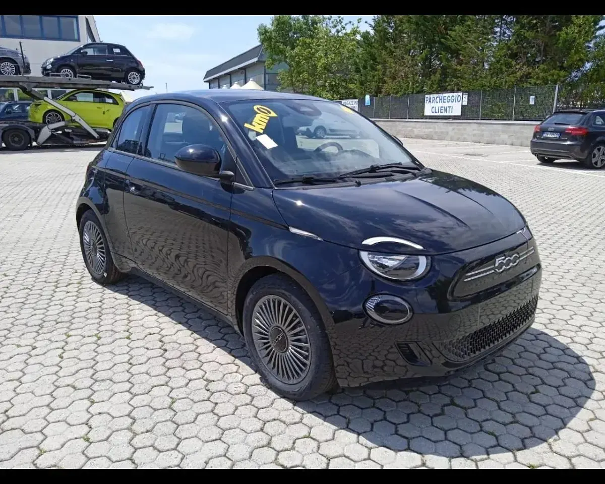 Usata Fiat 500e Icon 86 kW (118 CV) 2023 Utilitaria