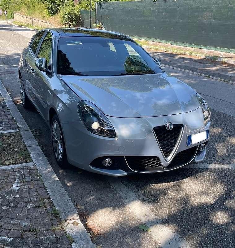Usata Alfa Romeo Giulietta Super 120 CV (88 kW) 2016 Berlina