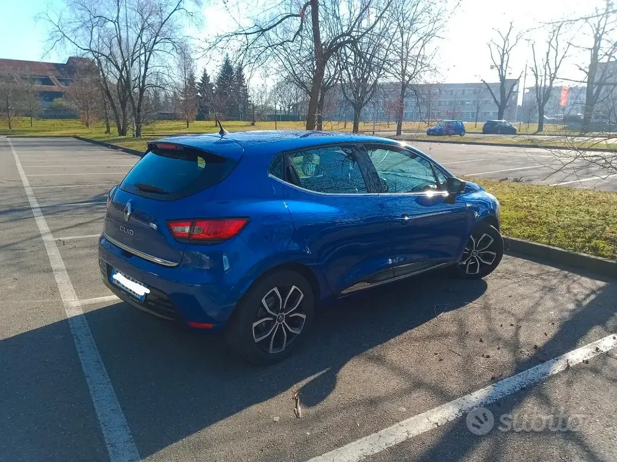 Usata Renault Clio 75 CV (55 kW) 2019 Bluazzurro Station wagon