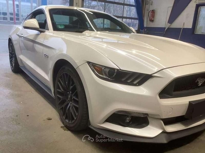 Usata Ford Mustang Fastback 421 CV (309 kW) 2017 Bianco Coupé