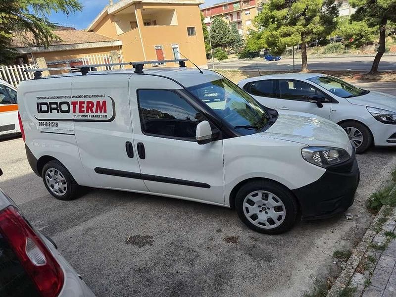 Usata Fiat Doblò Lounge 120 CV (88 kW) 2018 Monovolume