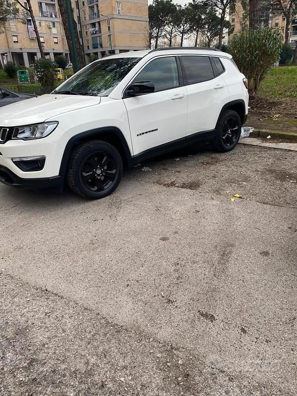 Usata 2018 Jeep Compass SUV | 11.500 € (Buon prezzo) - Immagine 1/4