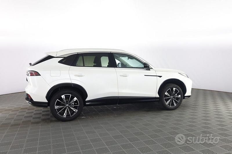 Usata MG HS Luxury 170 CV (125 kW) 2025 Pearl white SUV