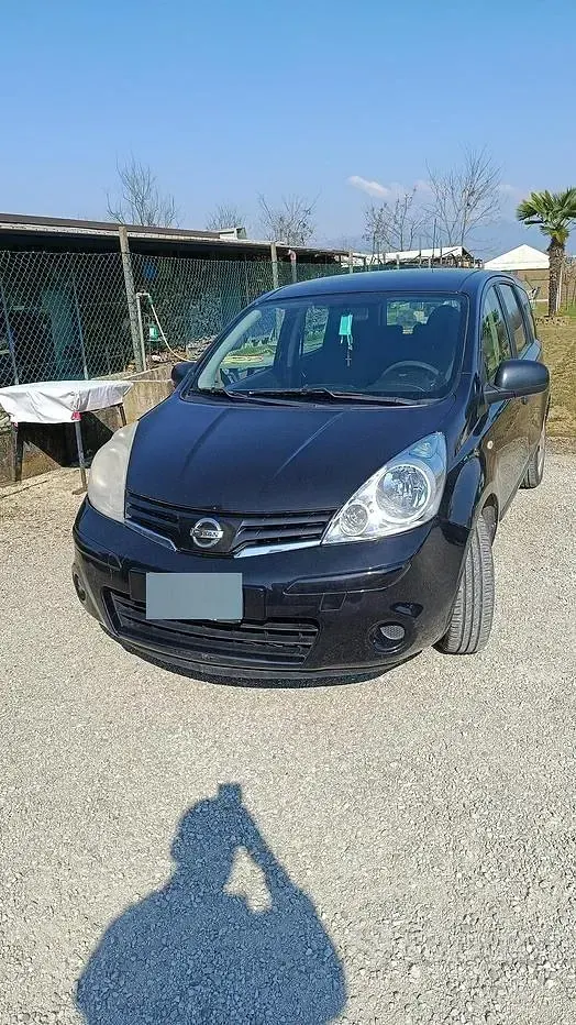 Usata Nissan Note 88 CV (64 kW) 2010 Nero Utilitaria