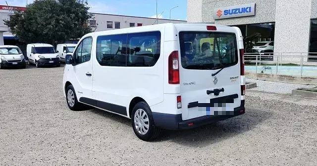 Usata Renault Trafic Zen 125 CV (91 kW) 2017 Bianco Monovolume
