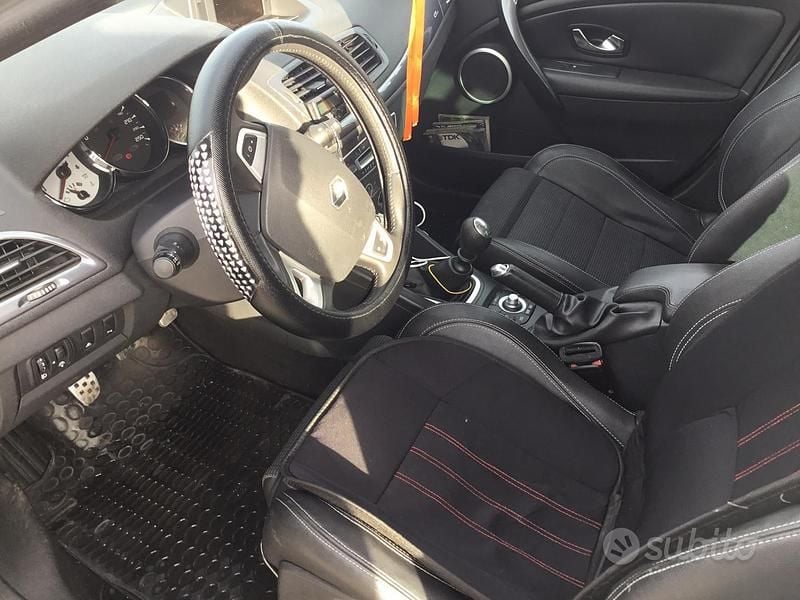 Usata Renault Mégane GT Line GT-Line 110 CV (80 kW) 2010 Grigio Berlina