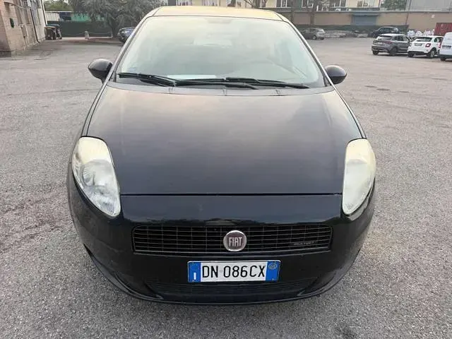 Usata Fiat Grande Punto 75 CV (55 kW) 2008 Nero Utilitaria