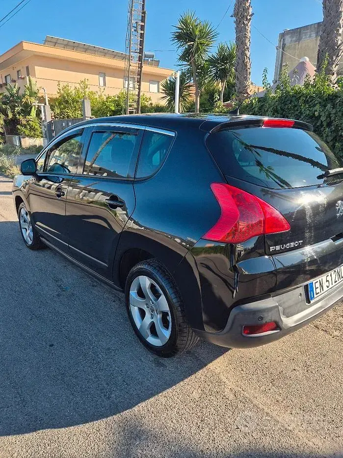 Usata Peugeot 3008 Allure 112 CV (82 kW) 2012 Nero Station wagon