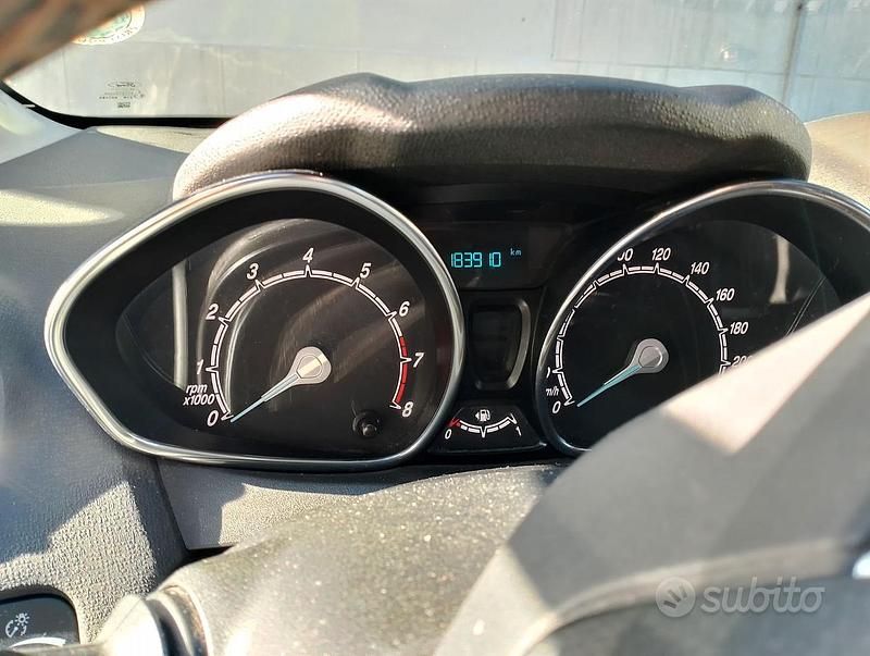 Usata Ford Fiesta 92 CV (67 kW) 2017 Berlina