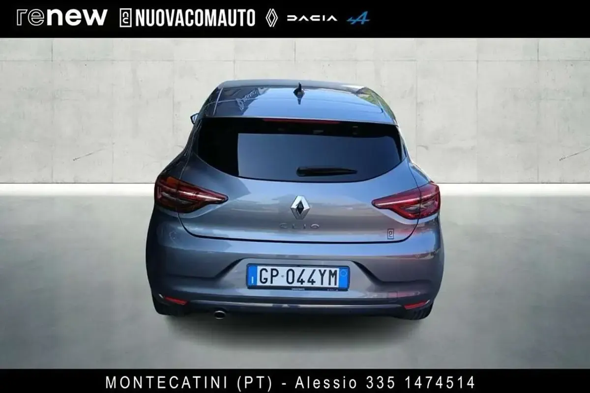 Usata Renault Clio V Techno 101 CV (74 kW) 2023 Grigio Berlina