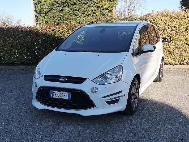 Usata Ford S-MAX Individual 200 CV (147 kW) 2012 Bianco Monovolume