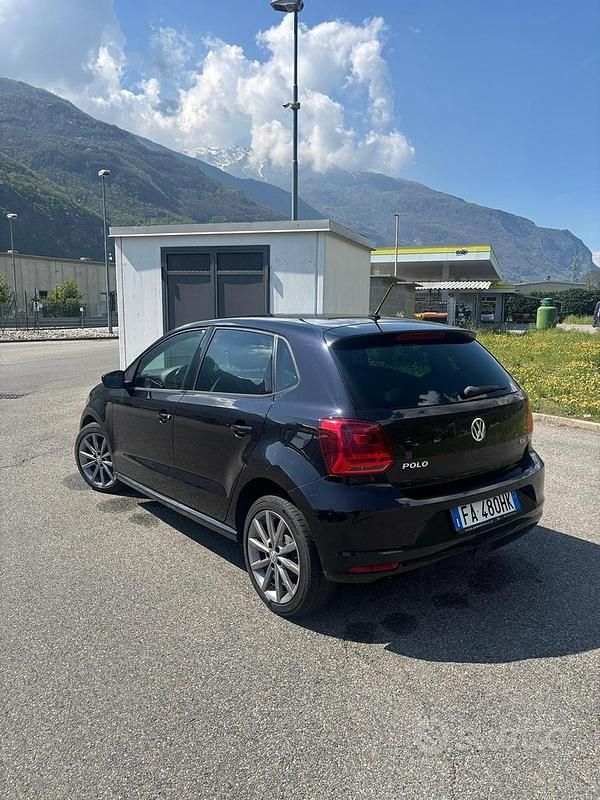 Usata VW Polo 75 CV (55 kW) 2015 Nero Berlina